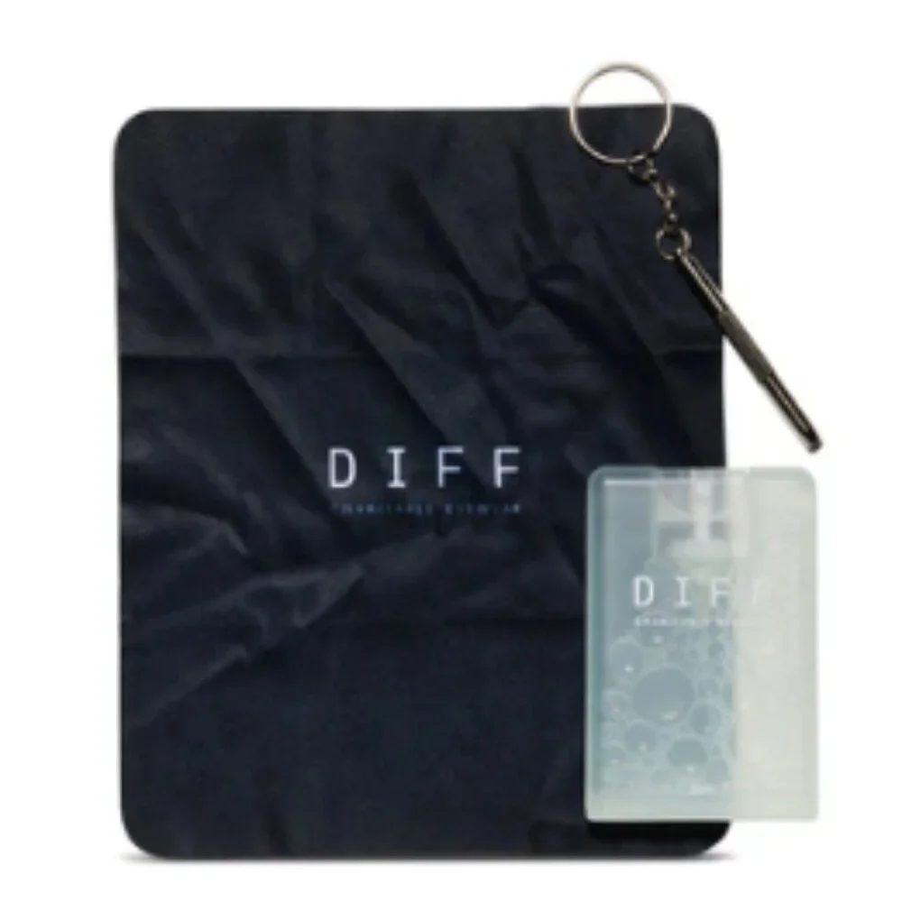 Diff Eyewear - Hailey Sunglass & Cleaning Kit Bundle - Pink Crystal + Rose Gradi - Picture 5 of 5